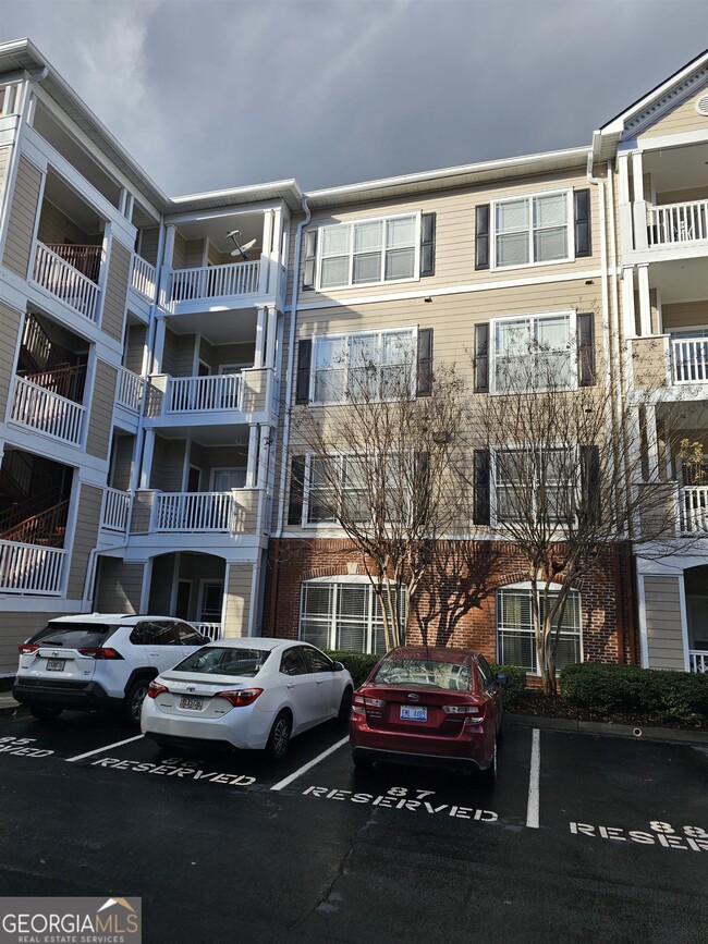 Building Photo - 4333 Dunwoody Park S