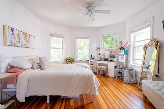 Photo - 30 Edison Green Apartment