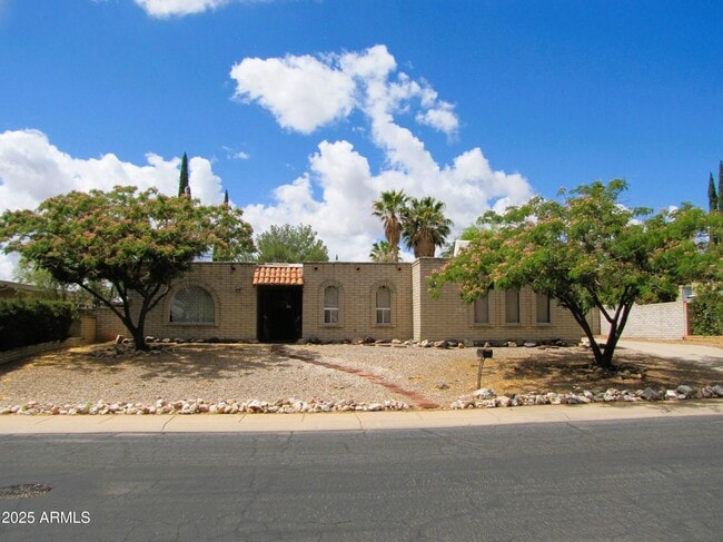 Foto del edificio - 632 Suffolk Dr