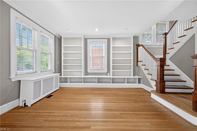 Building Photo - Charming 4-Bedroom Home in the Heart of Colonial Place