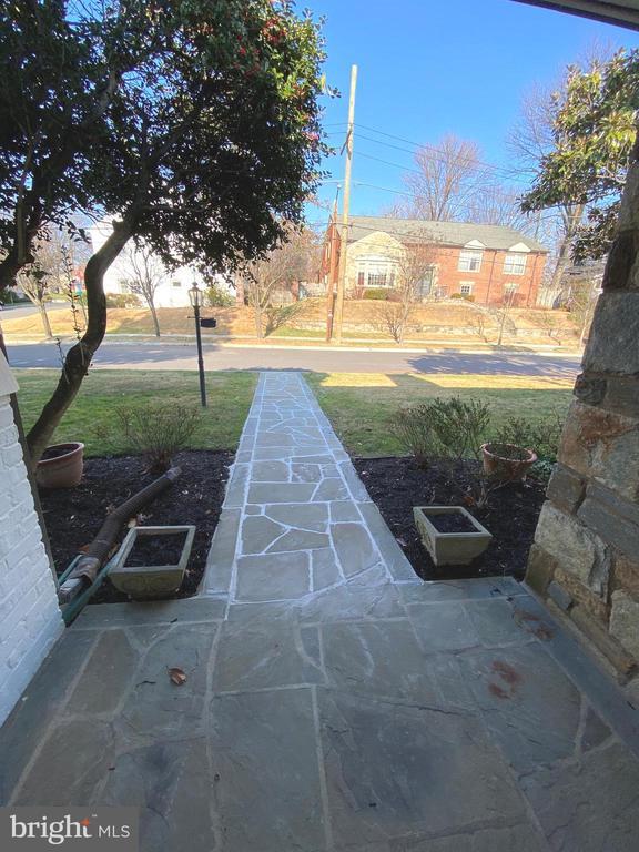 Foto principal - 3020 Brandywine St NW