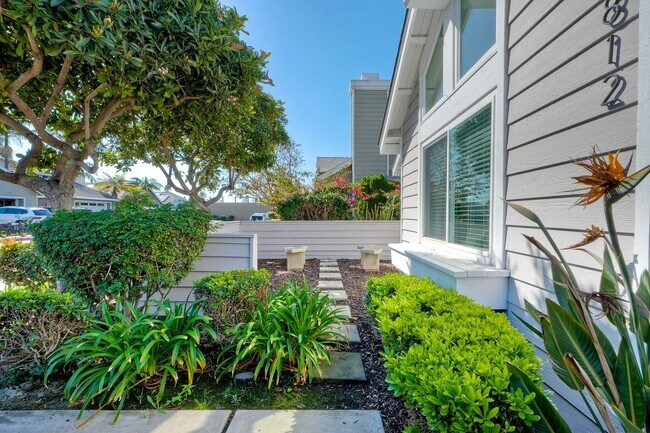 Building Photo - Furnished 2 bedroom in Carlsbad-Close to Beach