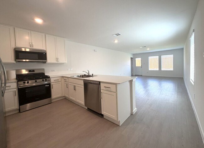 Foto del edificio - 2553 Guineas Ln