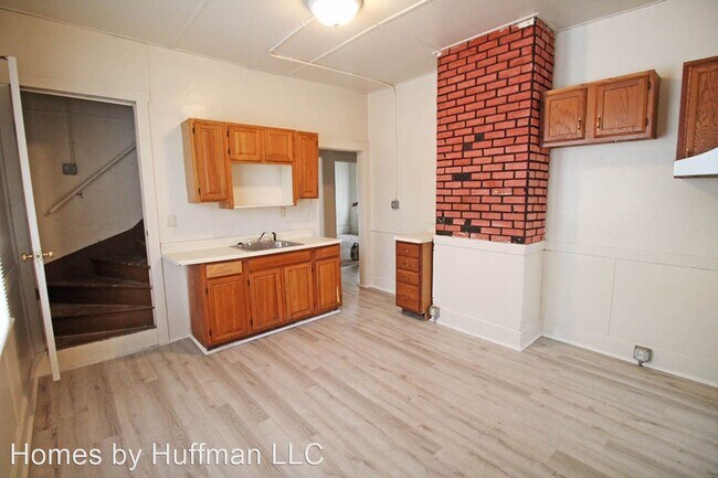 Building Photo - 4 br, 1 bath House - 627 Jackson Avenue