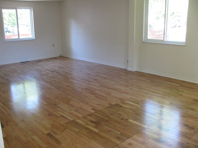 Foto del edificio - 715 Barlow St