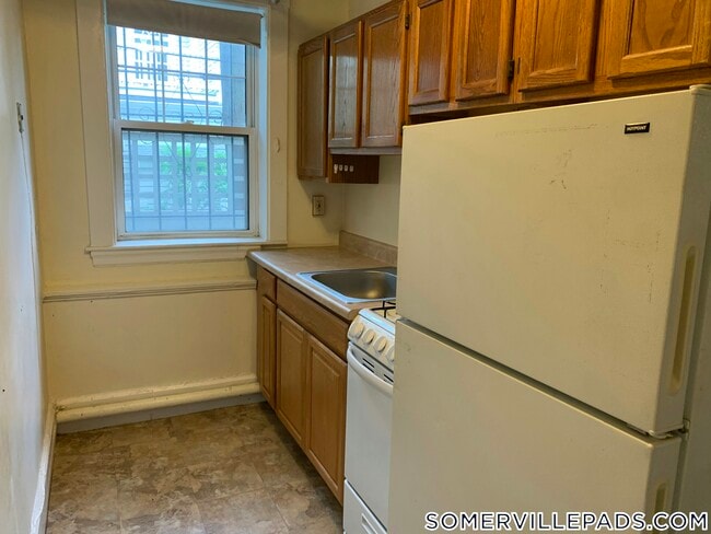 Building Photo - 155 Summer St