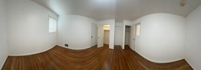 Building Photo - 1608 Jarvis Ave