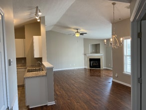 Building Photo - 3708 Cotswold Terrace