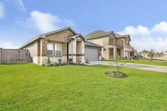 Building Photo - 18903 Austin Ridge Dr