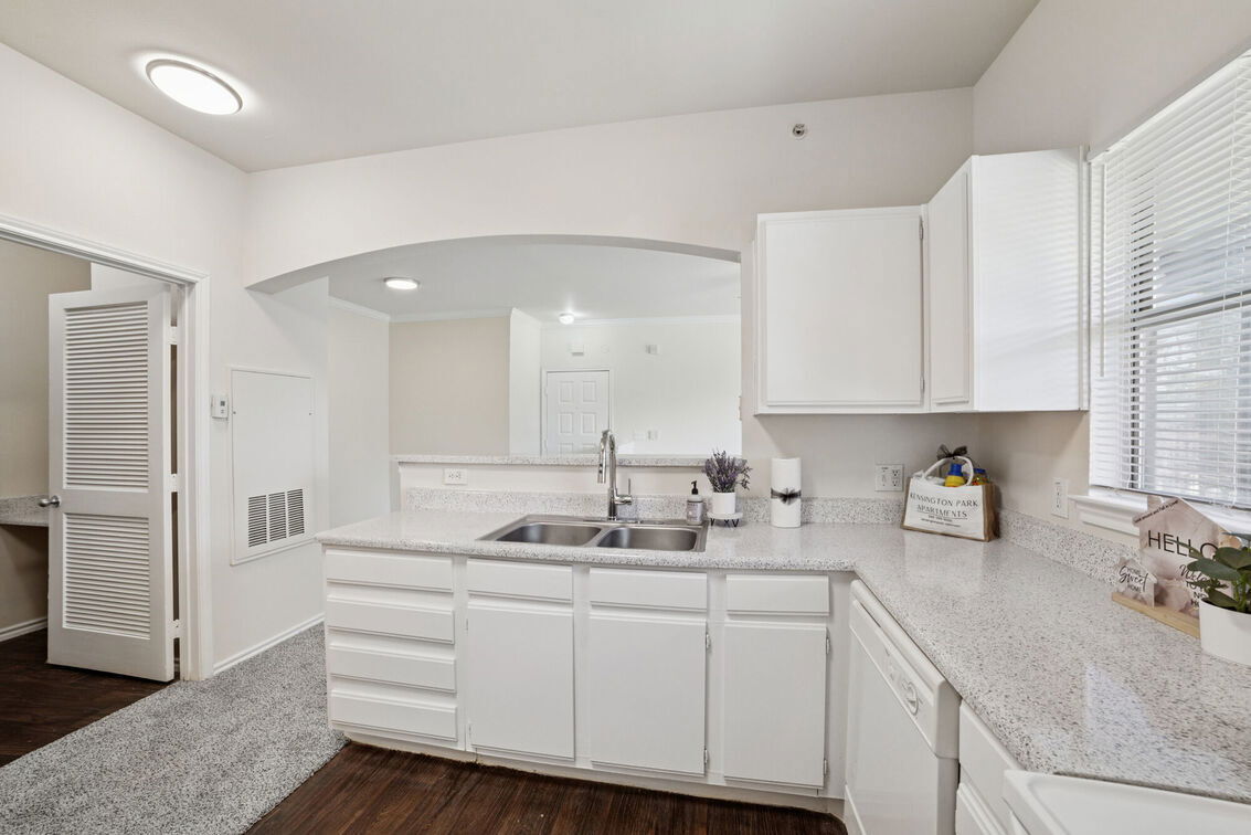 Foto principal - South Garrison Road, Corinth, TX 76210 - 2 BR 2 BA condo