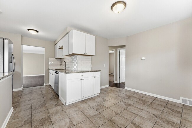 Foto del edificio - 23446 Calvin St