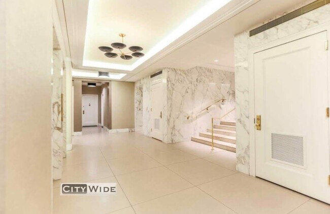 Building Photo - West 73rd Street