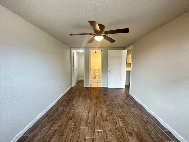 Foto del edificio - 605 E Hunnicutt St