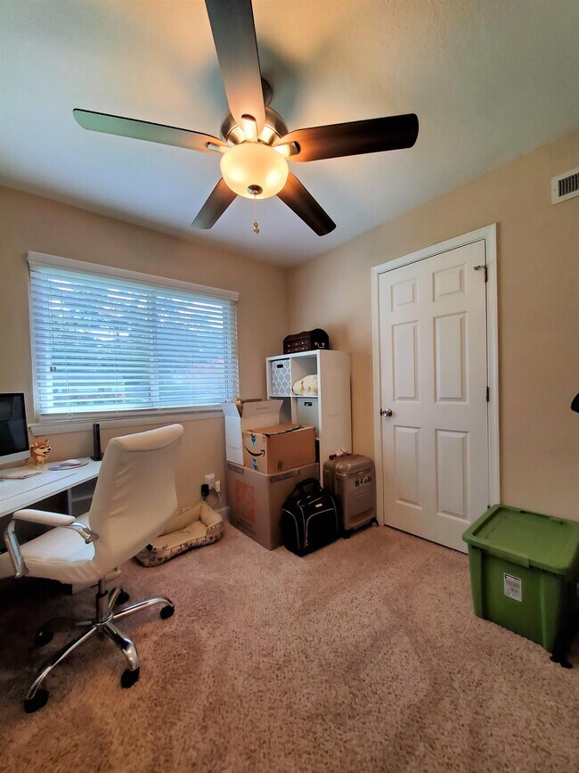 Building Photo - 3452 Silina Dr