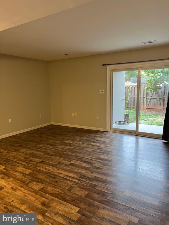 Foto del edificio - 8452 Sandstone Way