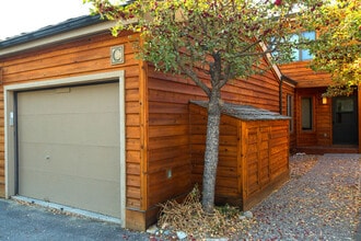 Building Photo - 370 SagebrushGlacier C