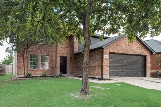 Building Photo - 1468 Waterford Dr
