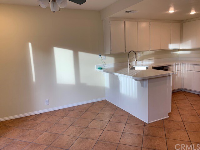 Foto del edificio - 23361 Via Linda