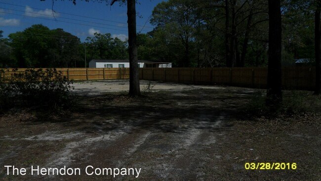 Building Photo - 3 br, 2 bath House - 3831 Little John Circle