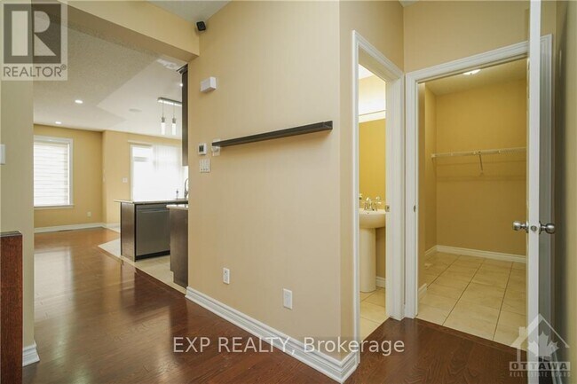 Building Photo - 321 Percheron Way