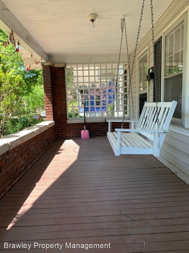 Foto del edificio - 2 br, 1 bath House - 508 W. Howe St