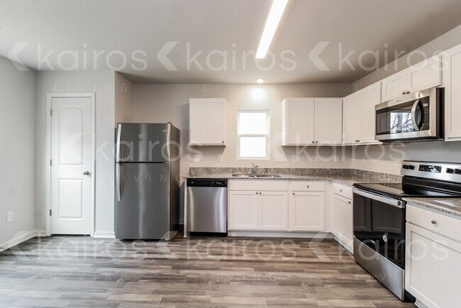 Building Photo - 463 Waterview Ct.