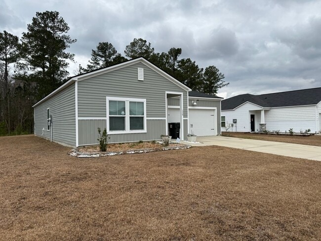 Building Photo - Single Story Cane Bay Home!