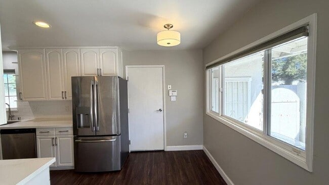 Building Photo - Concord, Nicely remolded 3 bedroom, 3 bathroom home w/ 2 car garage and Tesla solar system