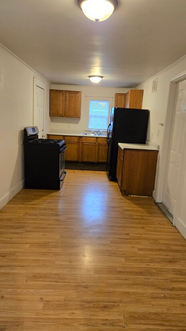 Foto del edificio - Comfortable, affordable, and ready to call home—this well-kept house is now available for rent.