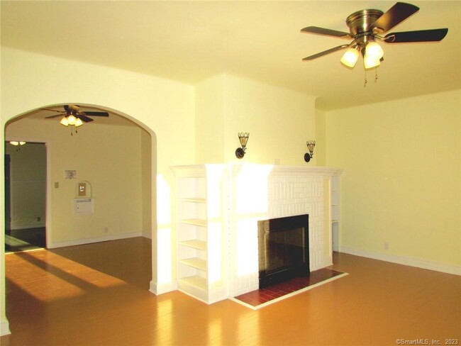 Foto del edificio - 89 Hillside Ave