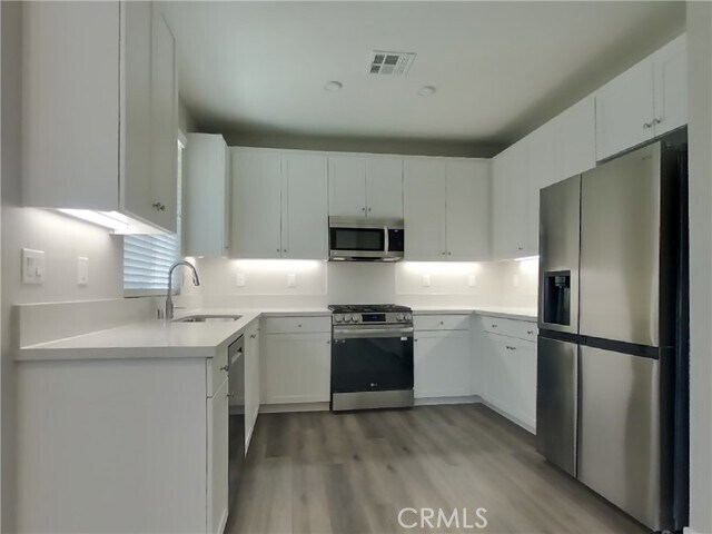 Building Photo - 28097 Cookhouse Ln
