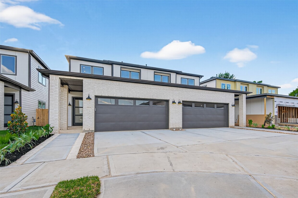 Foto principal - 4330 Avron Dr