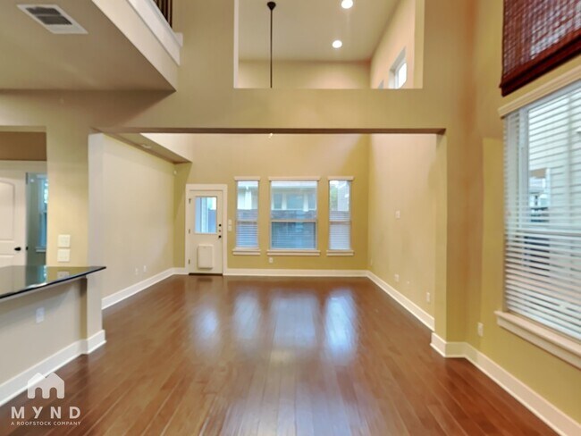 Foto del edificio - 7501 Wolverine St