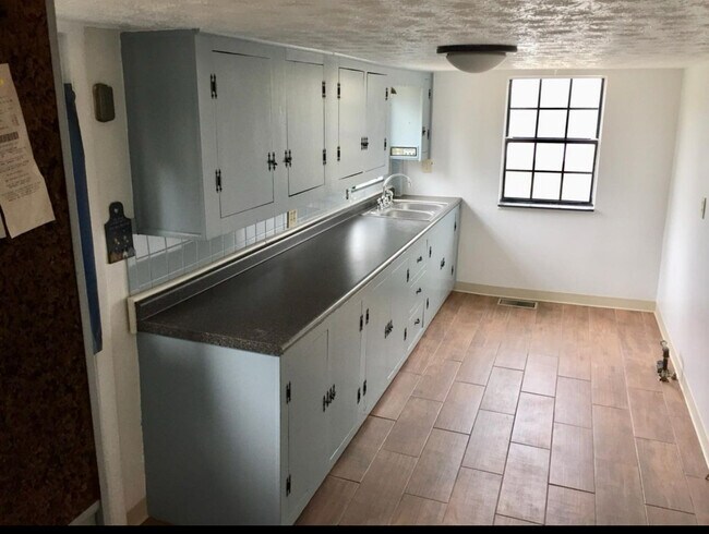 Foto del edificio - 8993 Pippin Rd