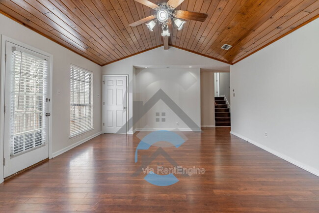 Foto del edificio - 801 Cedar Ridge Dr