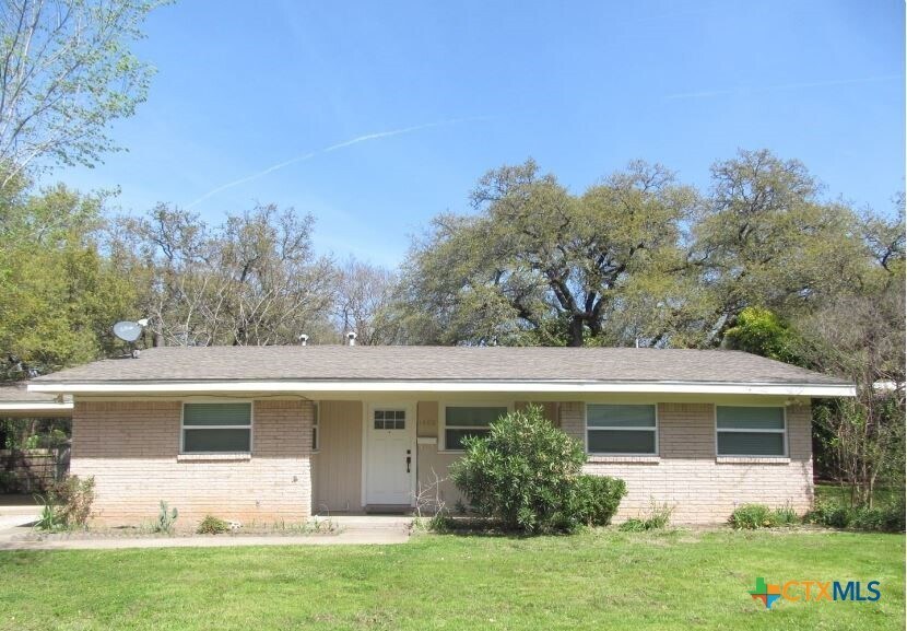 Foto principal - 1400 N East St