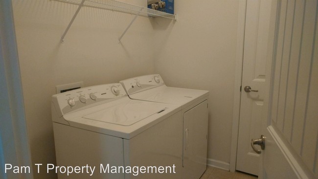 Building Photo - 3 br, 2 bath House - 154 Brickhill Circle