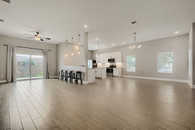Building Photo - 4303 Moss Ct