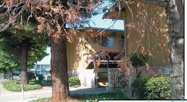 16000 Mateo - 16000 Mateo St