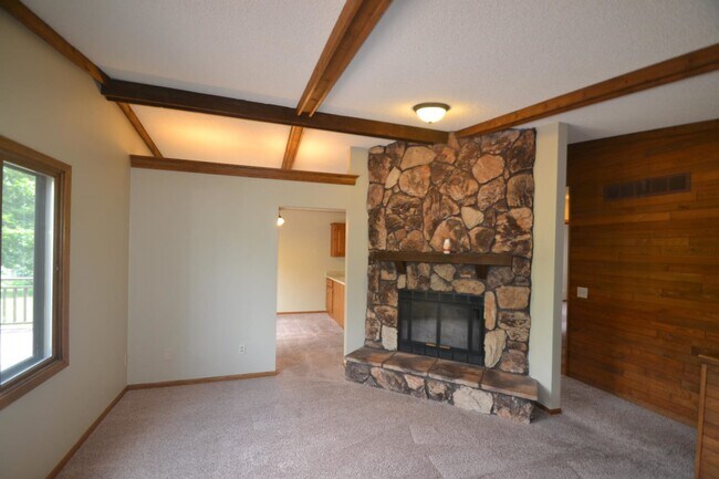 Building Photo - 8148 Vincent Ave N