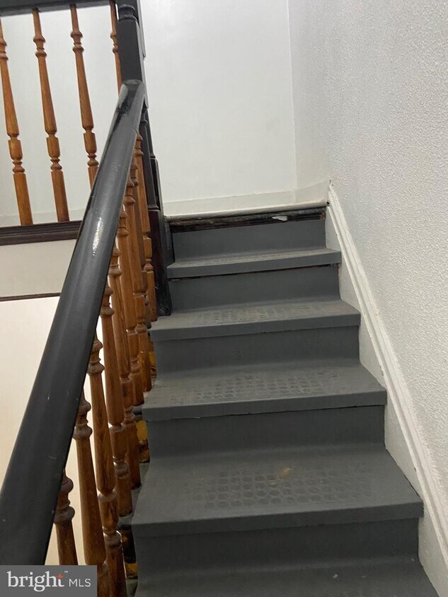 Foto principal - 1833 W Lexington St