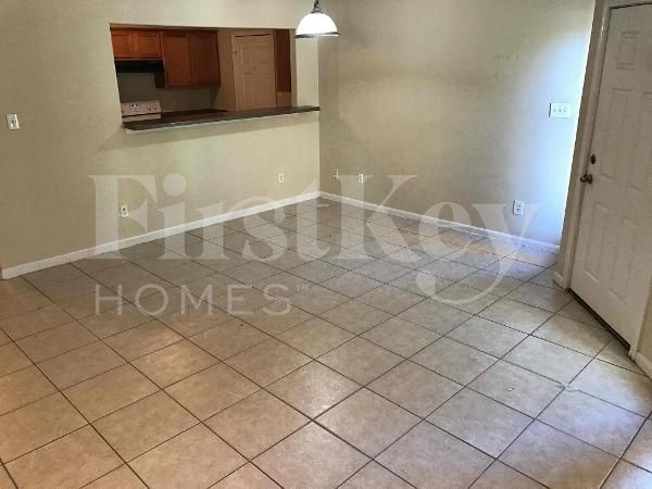 Foto del edificio - 2920 La Estancia Ln