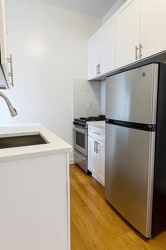 Building Photo - 126 Elizabeth St