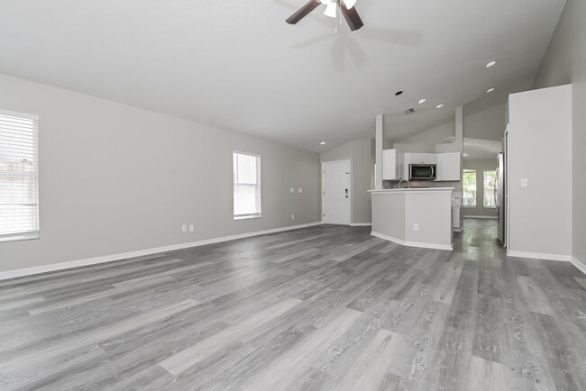 Building Photo - 3208 Summer Cruise Dr