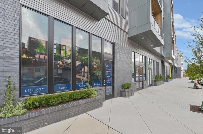 Foto del edificio - 236 W Thompson St