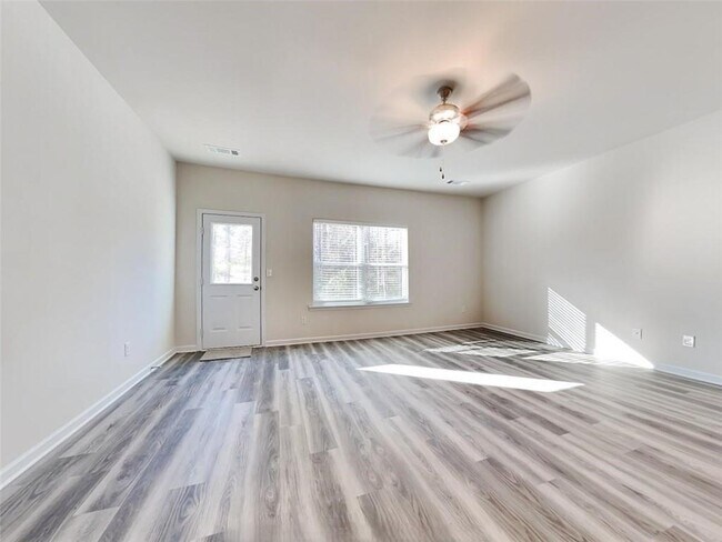 Building Photo - 332 Oliver Dr