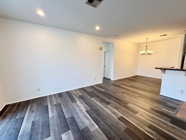 Building Photo - Beautiful Rancho San Diego Condo In Reming...
