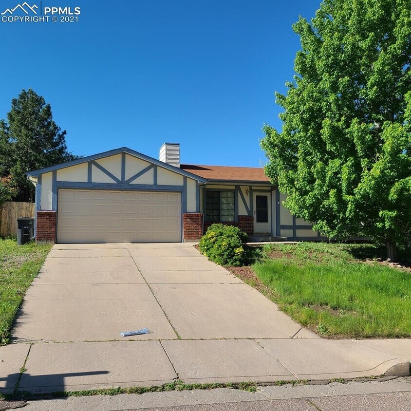 Foto del edificio - Ranch Style Home for Rent in D20 Schools w...