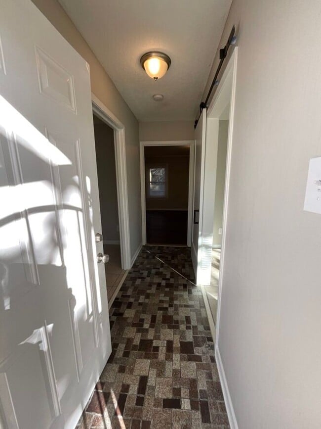Building Photo - Newly Renovated Home in Raleigh