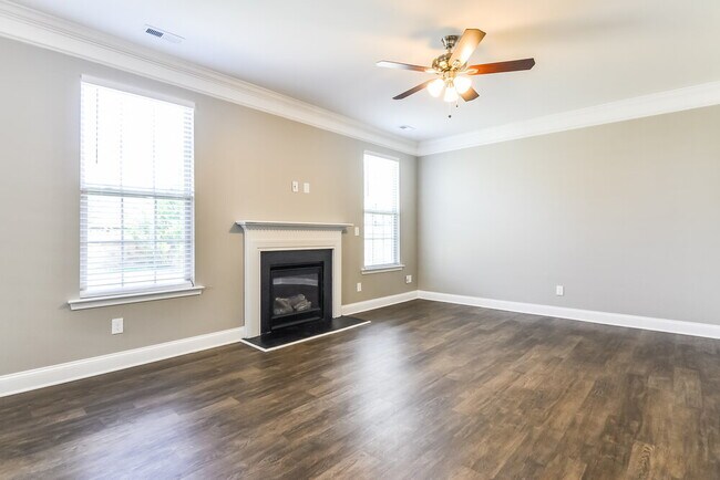 Building Photo - 168 Outwater Ridge Dr